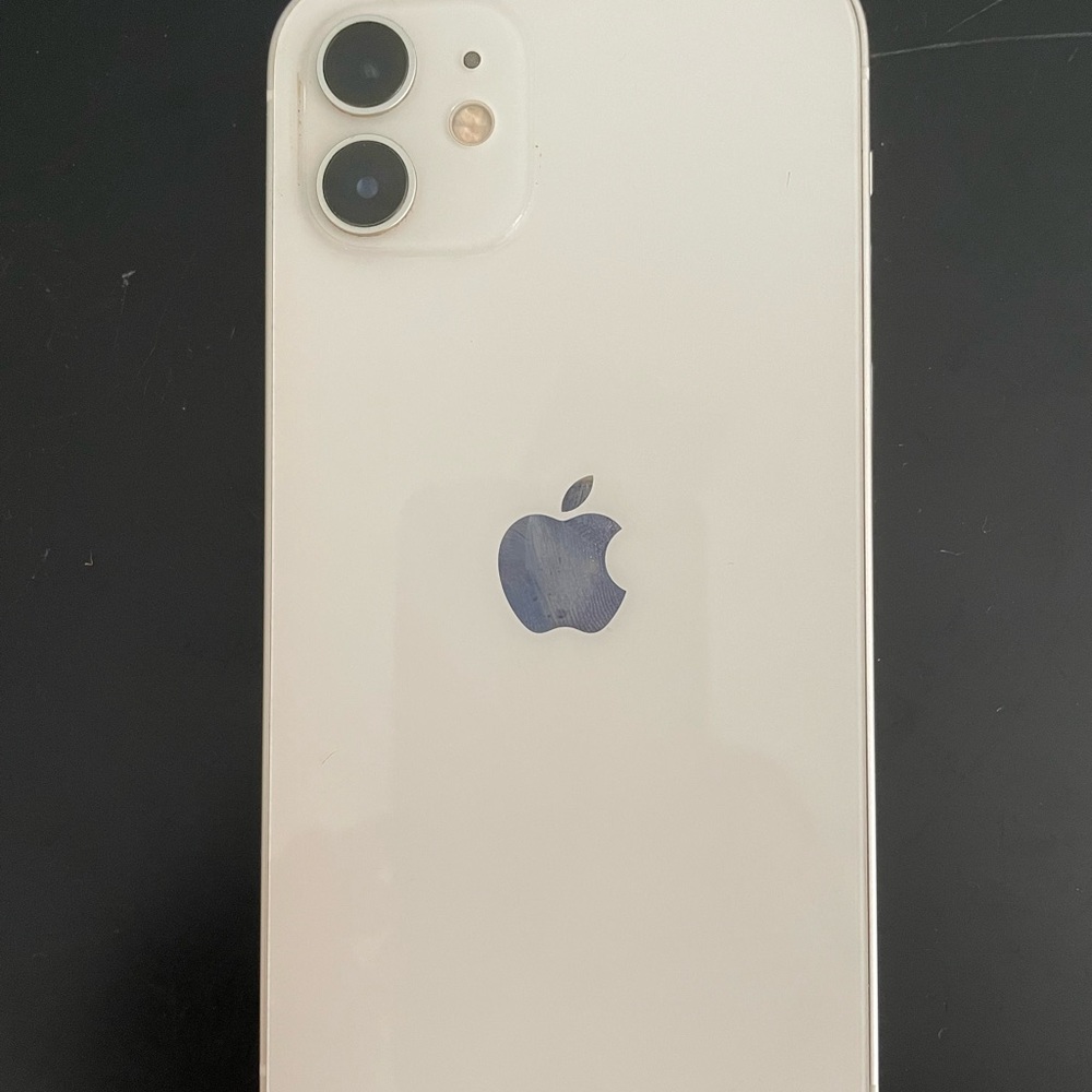 iPhone 12 UNLOCKED